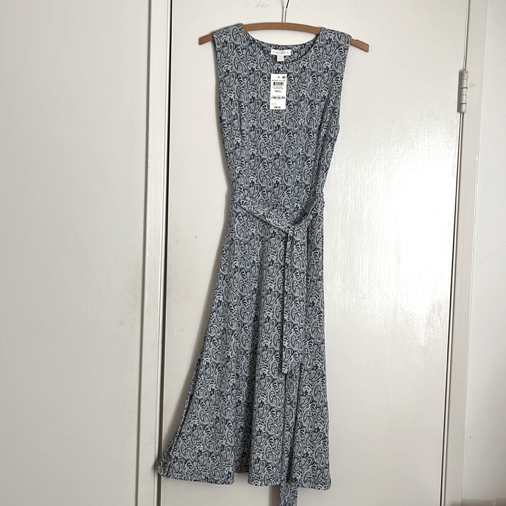 Macy’s casual blue paisley dress, size small